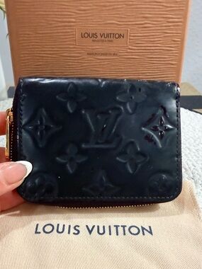 Louis Vuitton Vernis Pomme d'Amour Zippy Coin Purse | LV Dustie + LV Box 2011✨